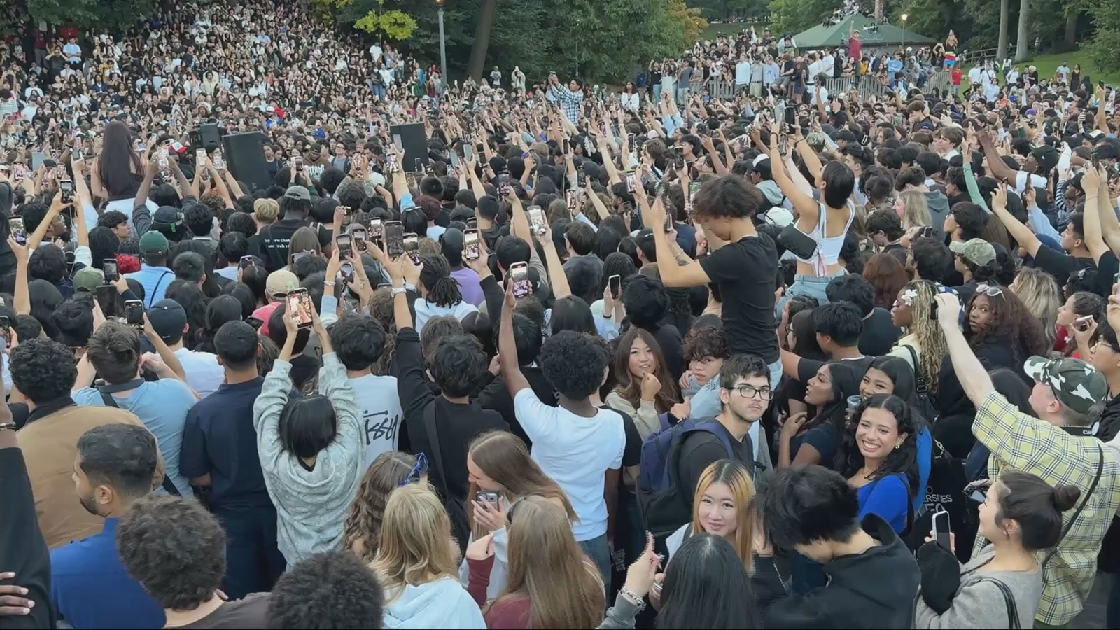 Daniel Caesar Arena Tour 2026: What to Know Now - Mabumbe